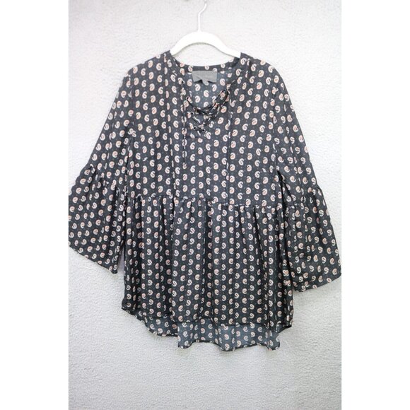 Sunday in Brooklyn 3/4 Bell Sleeve Dark Floral Tunic-Size Medium-Whimsigoth - Picture 1 of 12